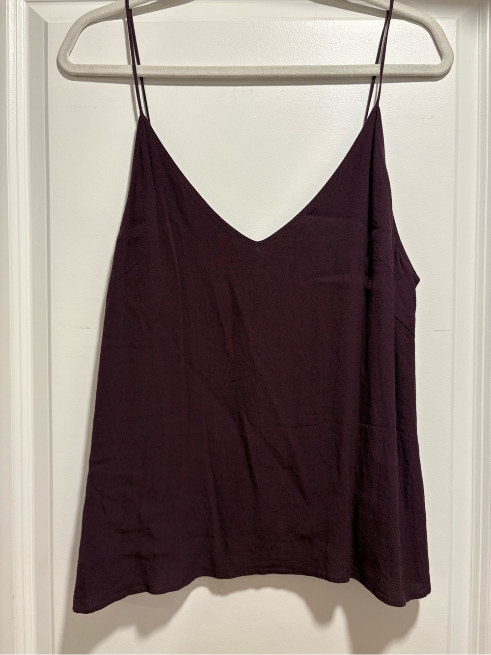 Wilfred Deep Plum V-Neck Spaghetti Strap Tank